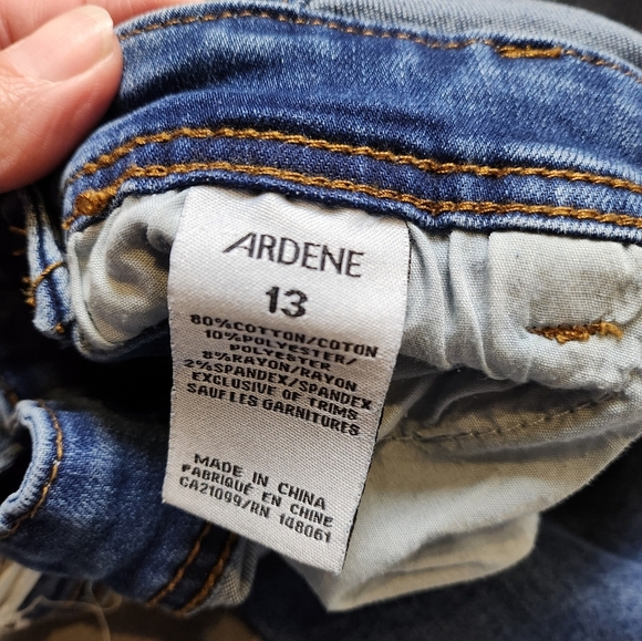 Women's Overalls Distressed Jeans Sz 13 Eighty Two Denim - Picture 8 of 15